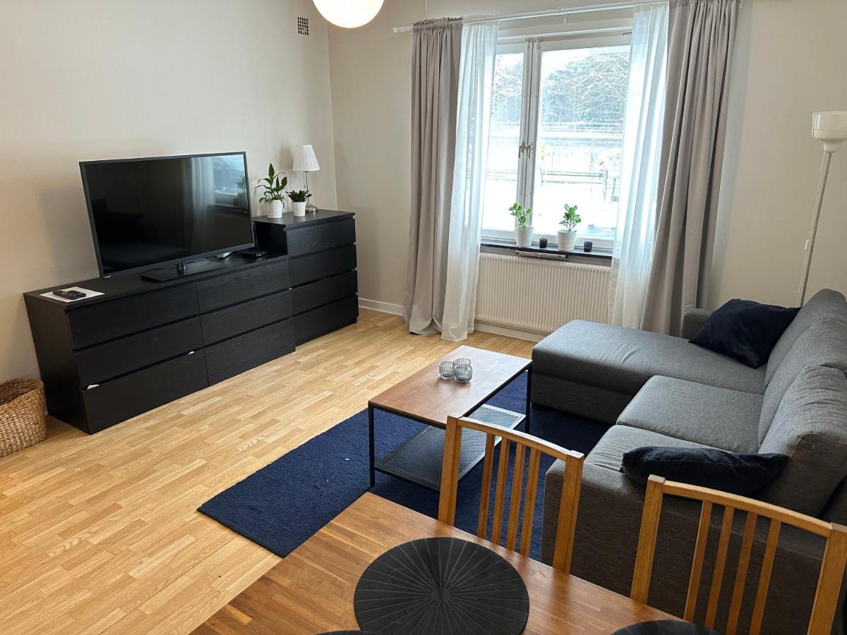 Apartament Trivsamma Lagenheter Med Fri Parkering Sztokholm Zewnętrze zdjęcie